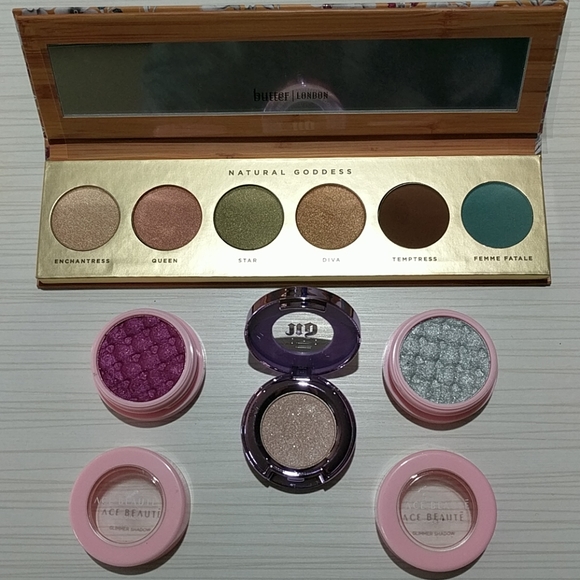 Urban Decay Other - Urban Decay & Butter Eyeshadows All New